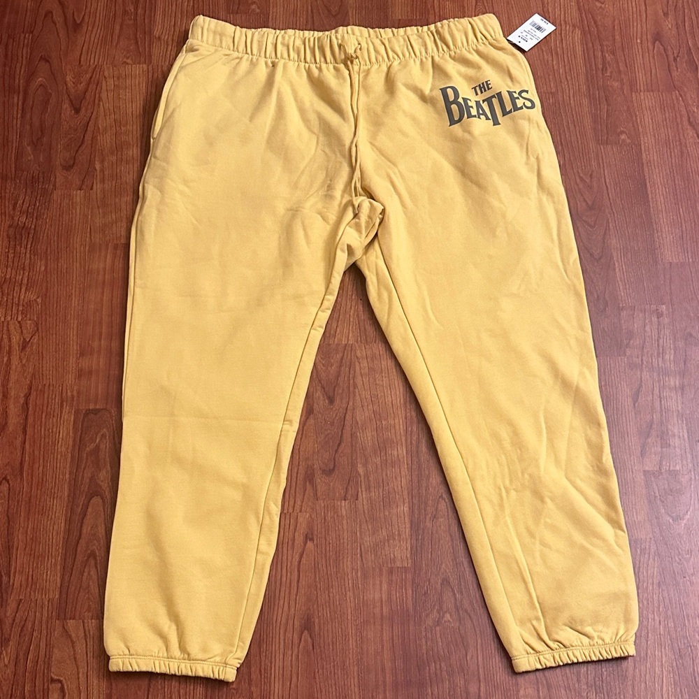 The Beatles Yellow sweatpants size 2XL